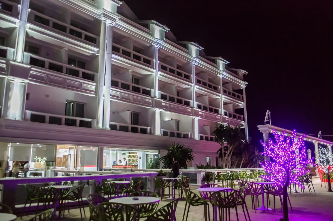 Santa Quaranta Premium Resort Sarandë Exterior foto